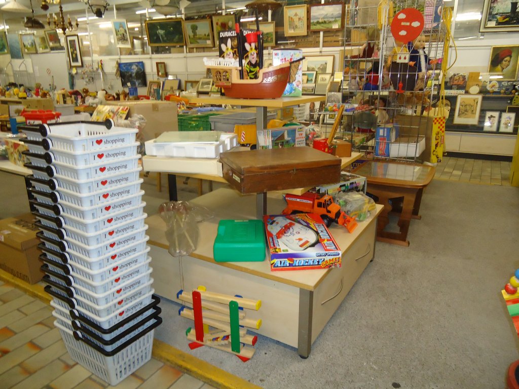 (130'087) - Spielwarenverkauf im BrockiShop am 25. September 2010