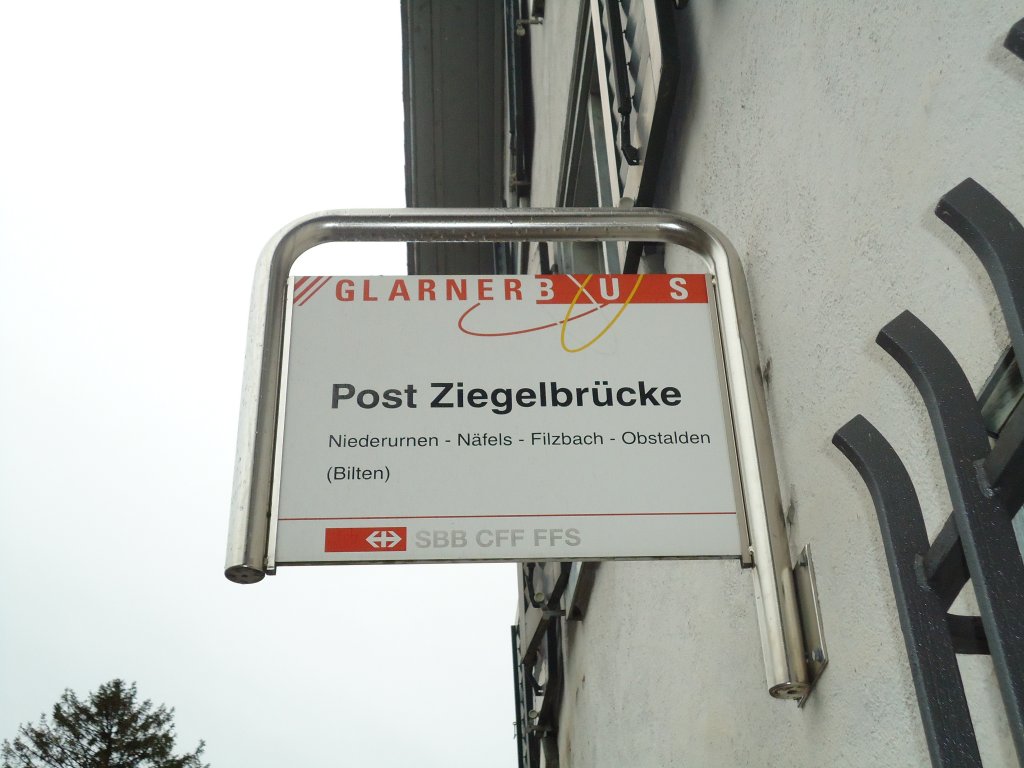 (130'782) - Glarnerbus-Haltestelle - Ziegelbrcke, Post Ziegelbrcke - am 24. Oktober 2010
