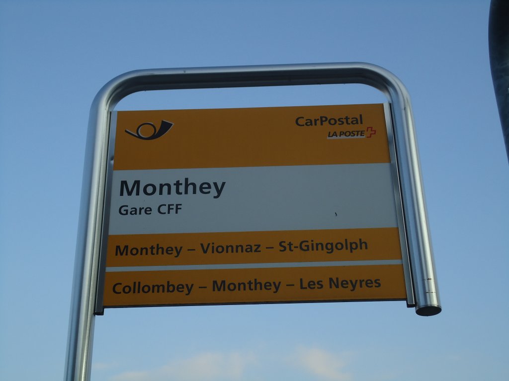 (132'406) - PostAuto-Haltestelle - Monthey, Gare CFF - am 22. Januar 2011