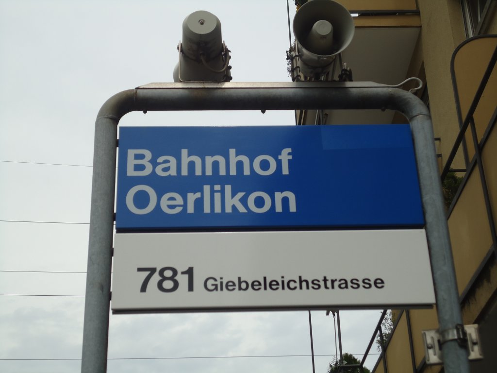 (134'872) - VBZ-Haltestelle - Oerlikon, Bahnhof - am 10. Juli 2011