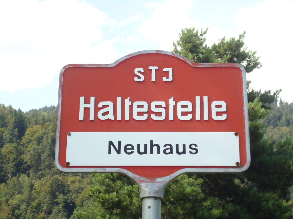 (135'480) - STI-Haltestelle - Unterseen, Neuhaus - am 14. August 2011