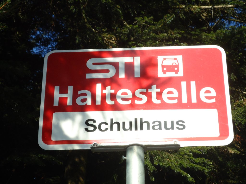 (136'775) - STI-Haltestelle - Wachseldorn, Schulhaus - am 21. November 2011