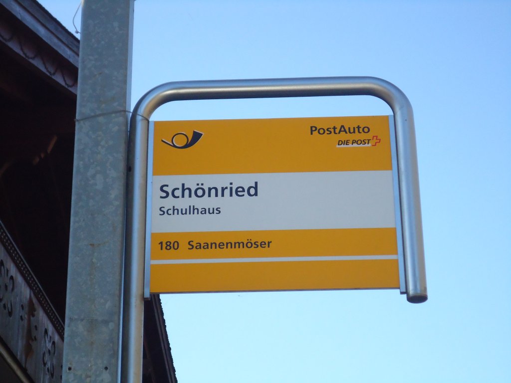 (137'009) - PostAuto-Haltestelle - Schnried, Schulhaus - am 25. November 2011