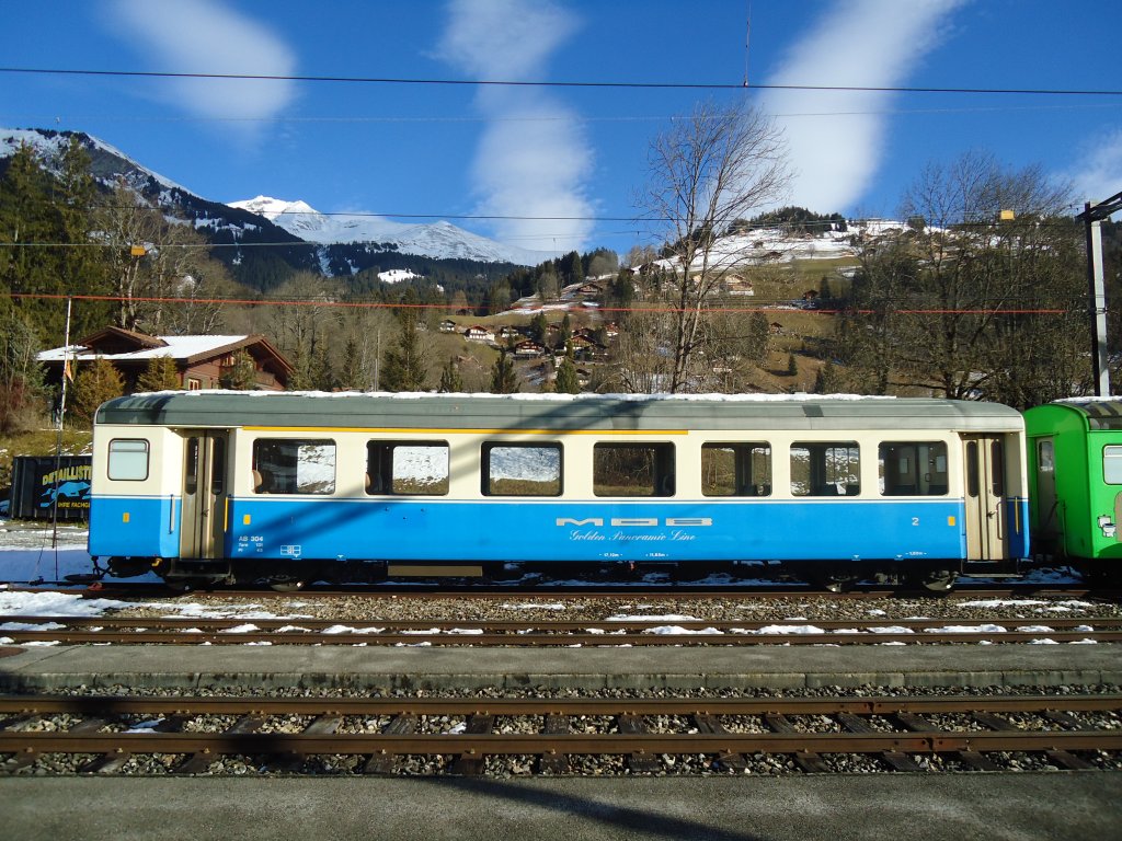 (137'178) - MOB-Personenwagen - Nr. AB 304 - am 11. Dezember 2011 im Bahnhof Lenk
