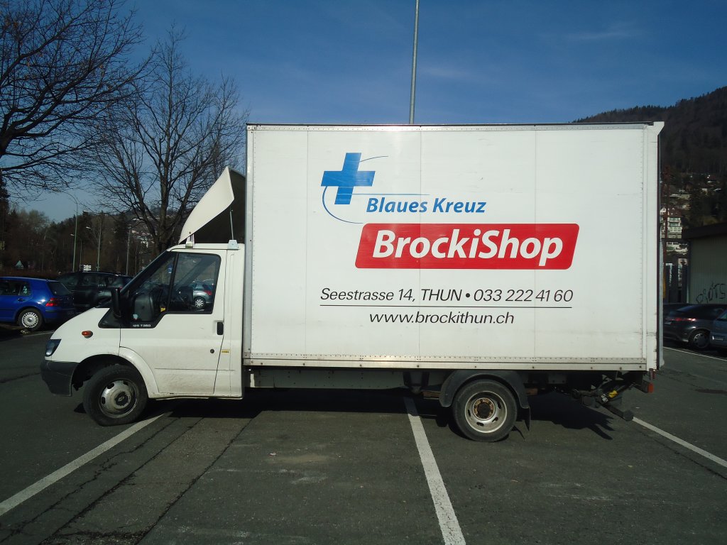 (137'716) - BrockiShop, Thun - BE 627'349 - Ford am 18. Februar 2012 in Thun, Seestrasse