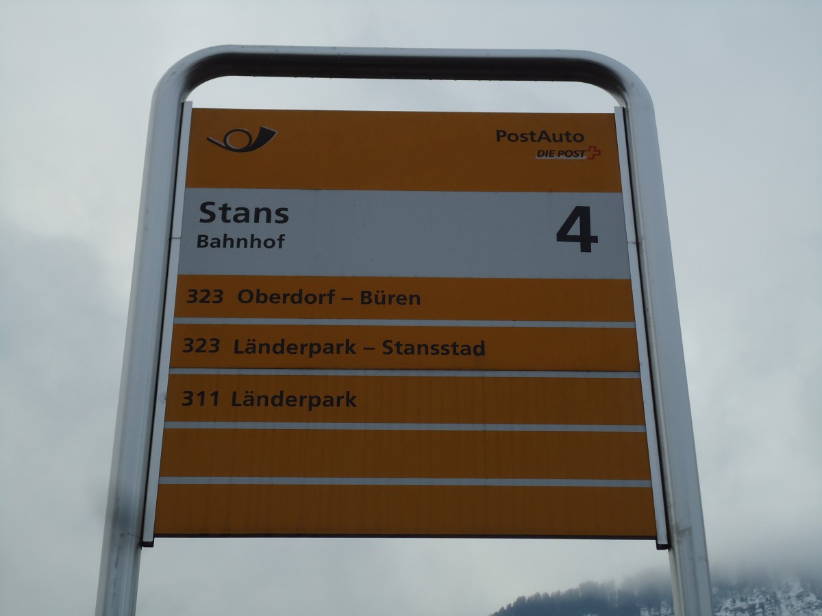 (142'927) - PostAuto-Haltestelle - Stans, Bahnhof - am 5. Januar 2013