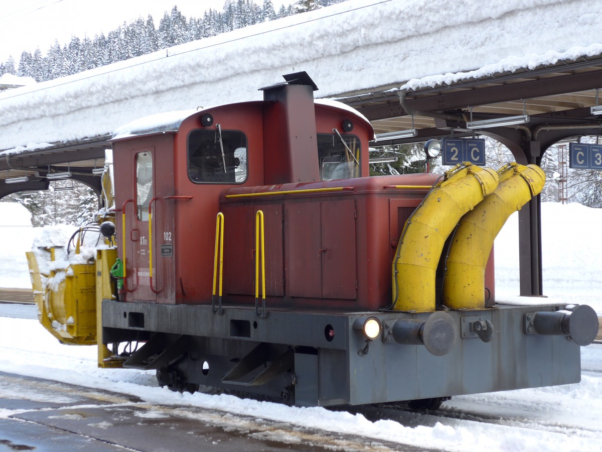 (148'821) - Schneeschleuder - Nr. XTm 102 - am 9. Februar 2014 im Bahnhof Airolo
