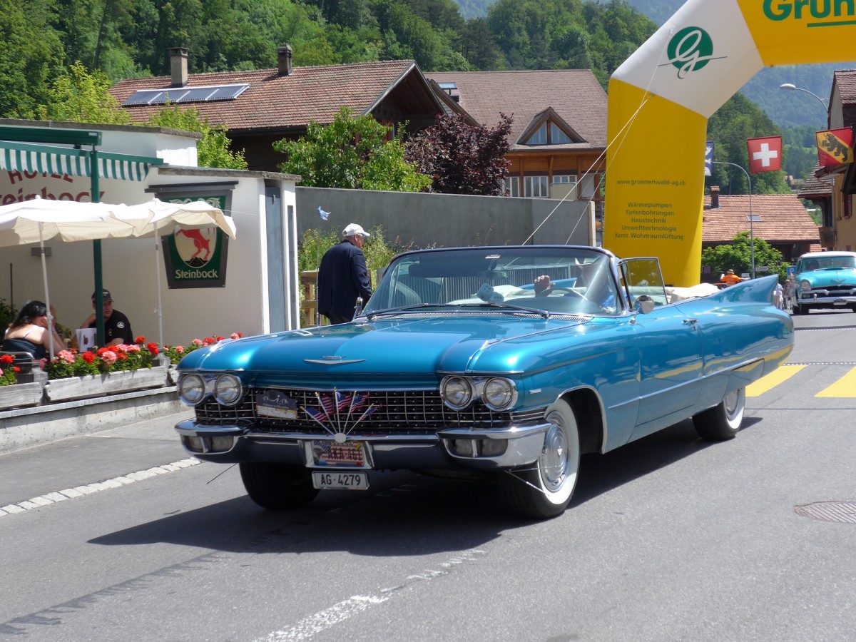 (151'323) - Cadillac - AG 4279 - am 8. Juni 2014 in Brienz, OiO