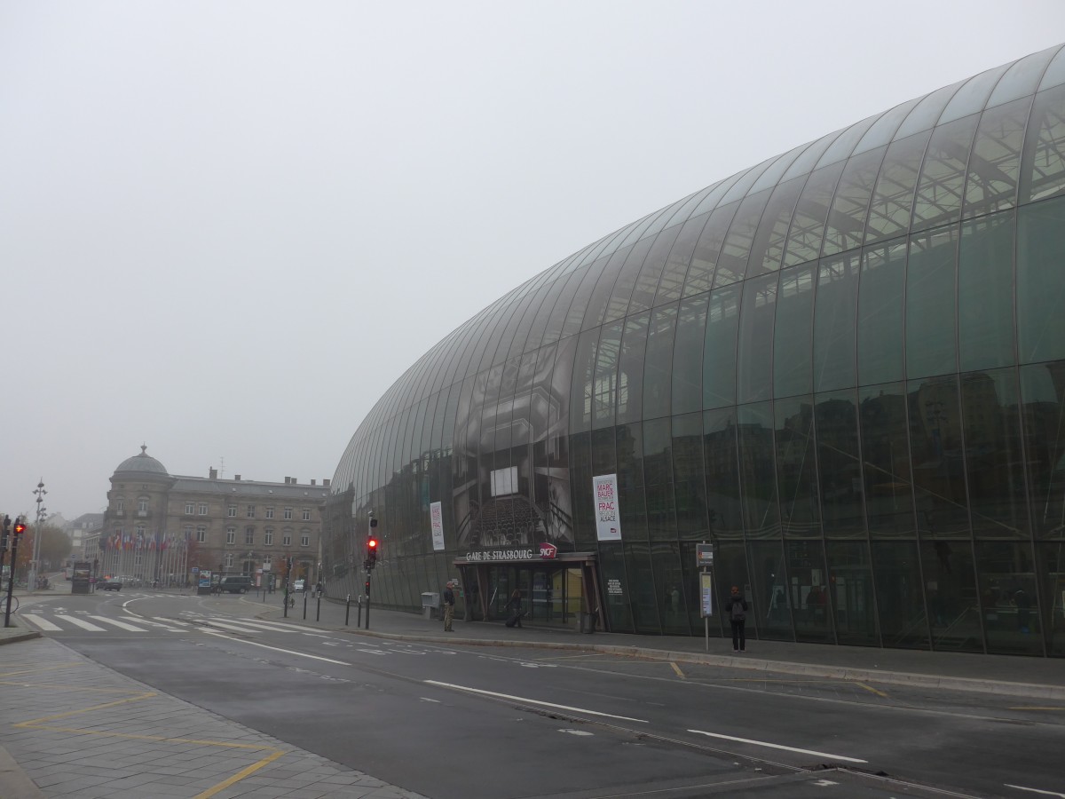 (157'450) - Der Bahnhof von Strasbourg am 23. November 2014