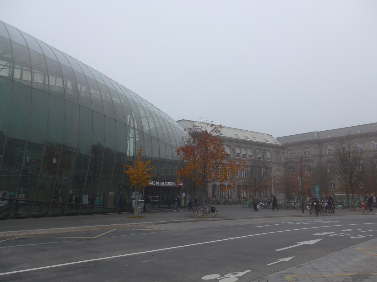 (157'451) - Der Bahnhof von Strasbourg am 23. November 2014