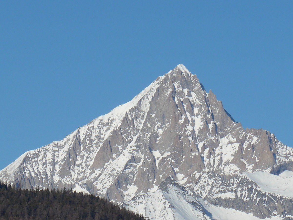 (157'900) - Das Matterhorn am 23. Dezember 2014 von Grchen aus
