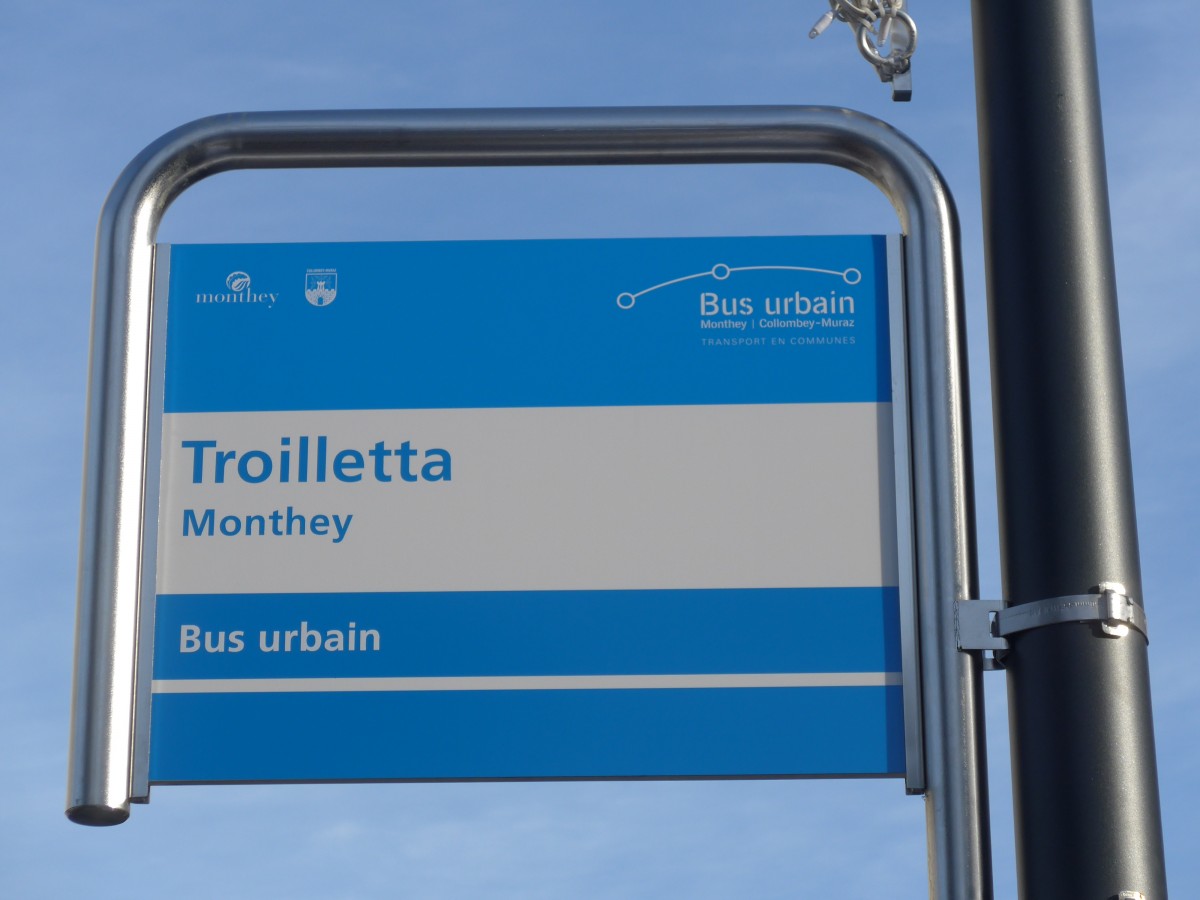 (158'117) - Bus urbain-Haltestelle - Monthey, Troilletta - am 2. Januar 2015