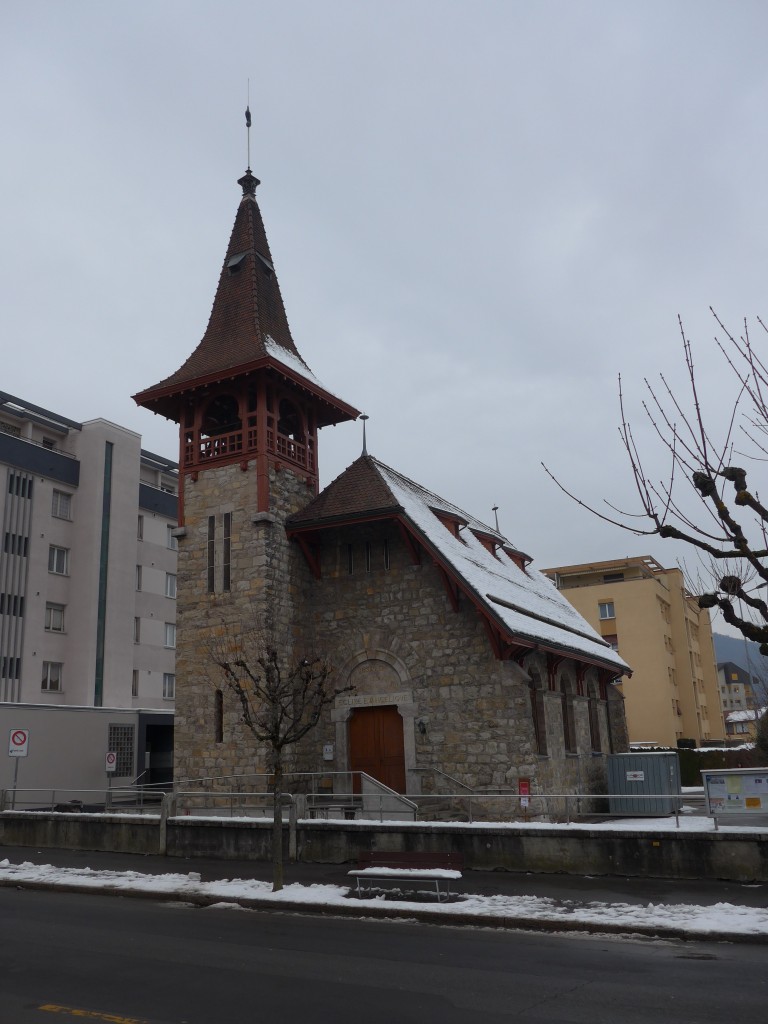 (158'172) - Die evangelische Kirche am 2. Januar 2015 in Monthey