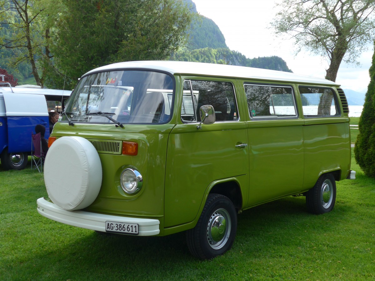 (160'258) - VW-Bus - AG 386'611 - am 9. Mai 2015 in Brienz, Camping Aaregg