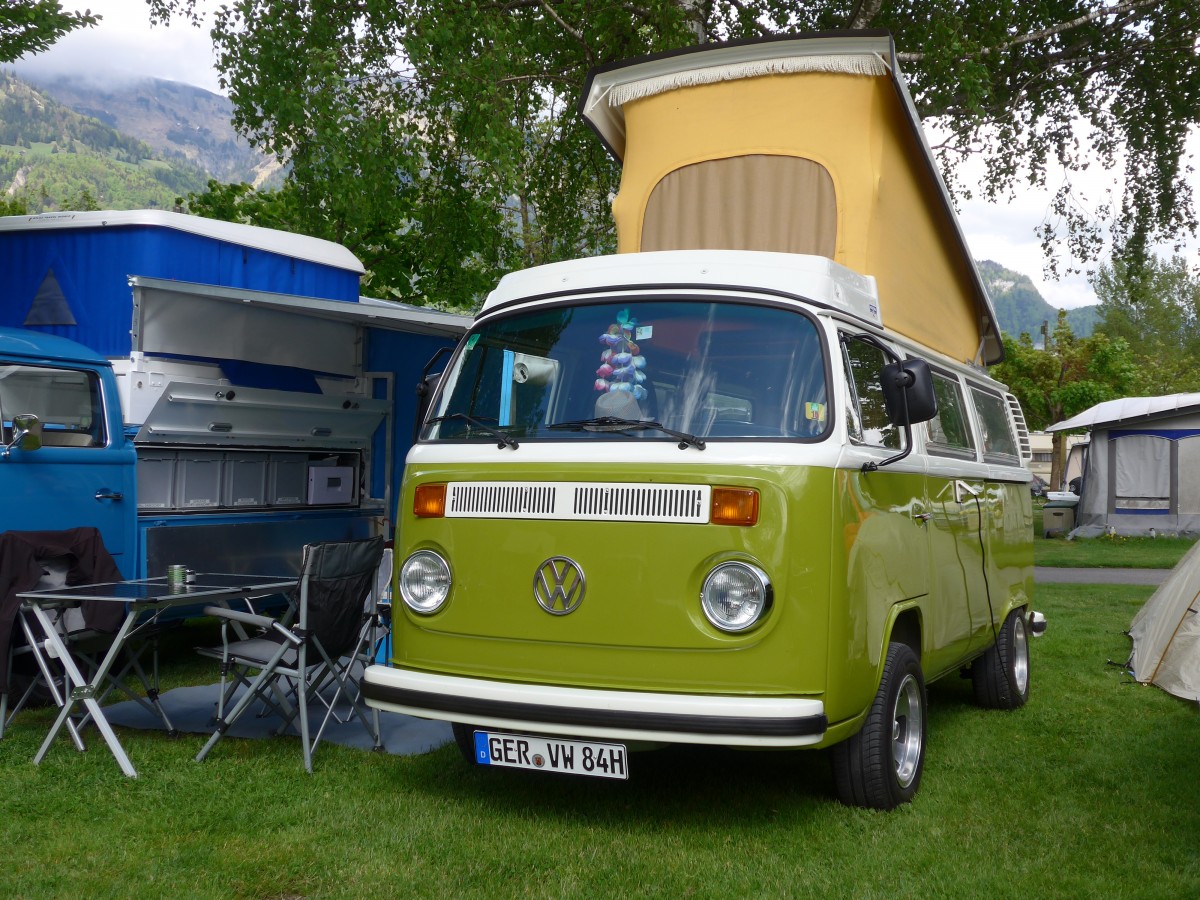 (160'261) - VW-Bus - GER-VW 84H - am 9. Mai 2015 in Brienz, Camping Aaregg