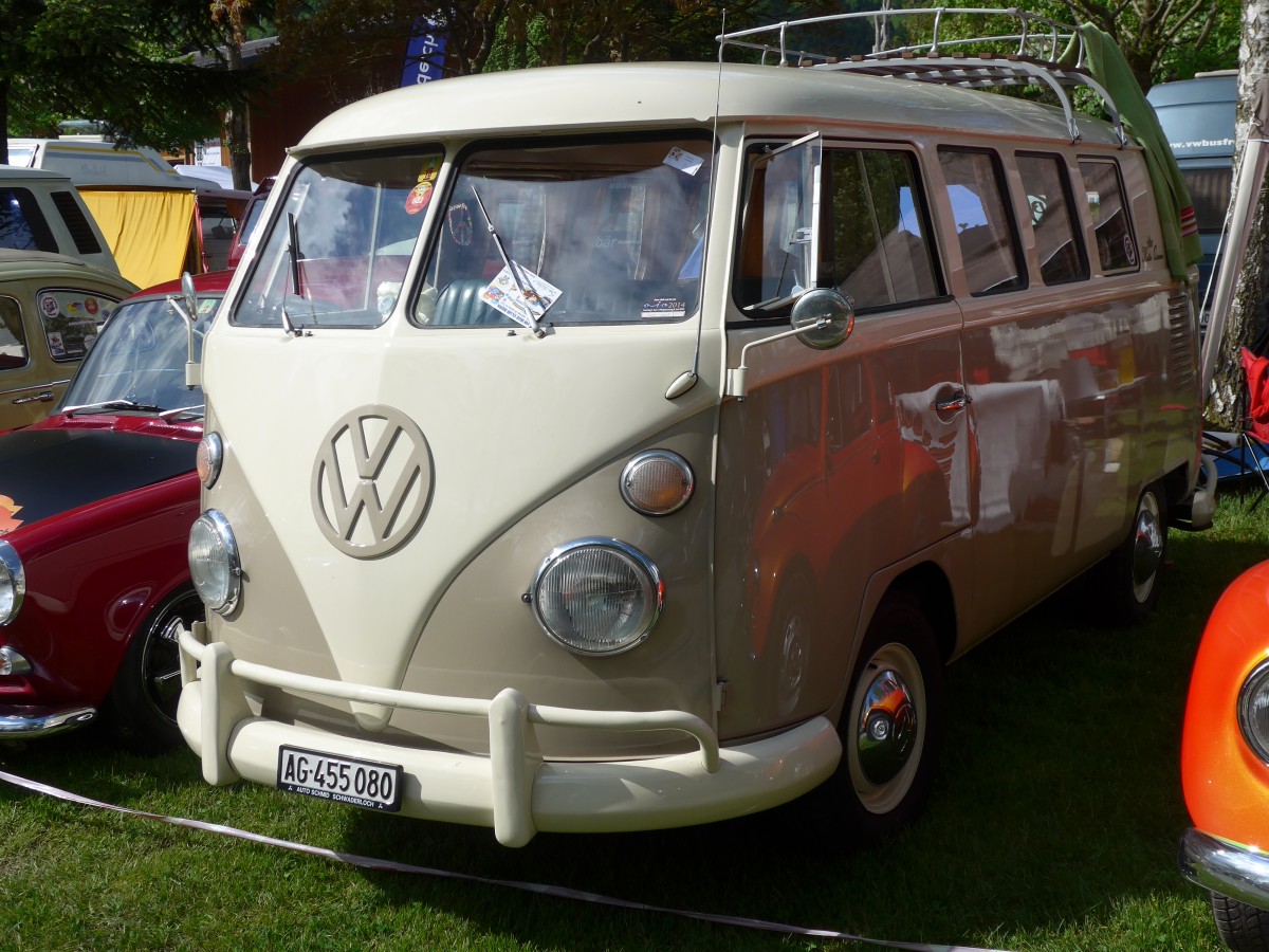 (160'328) - VW-Bus - AG 455'080 - am 9. Mai 2015 in Brienz, Camping Aaregg