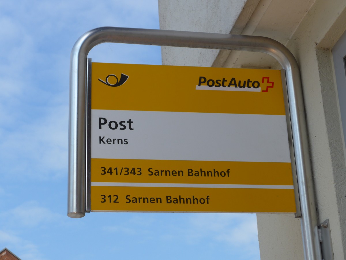 (160'925) - PostAuto-Haltestelle - Kerns, Post - am 24. Mai 2015