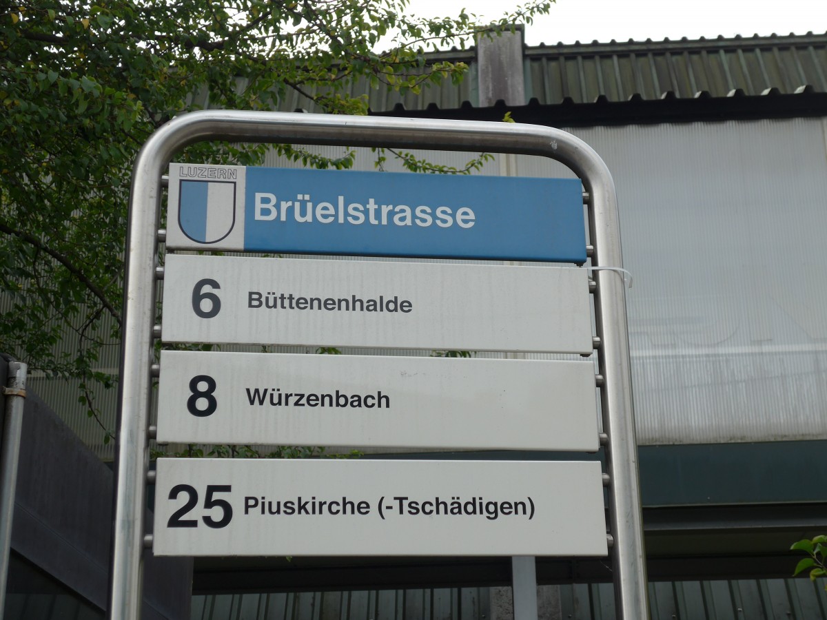 (164'872) - VBL-Haltestelle - Luzern, Brelstrasse - am 16. September 2015
