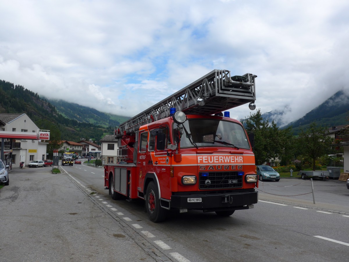 (165'286) - Feuerwehr, Kniz - AG 9239 U - Saurer am 19. September 2015 in Andeer, Tgavugl