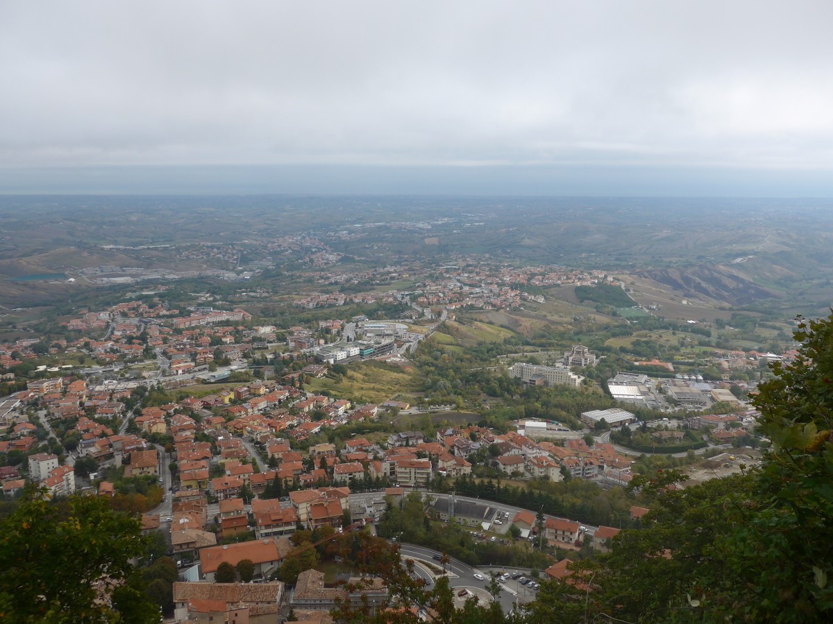 (165'617) - Ausblick auf San Marino am 24. September 2015