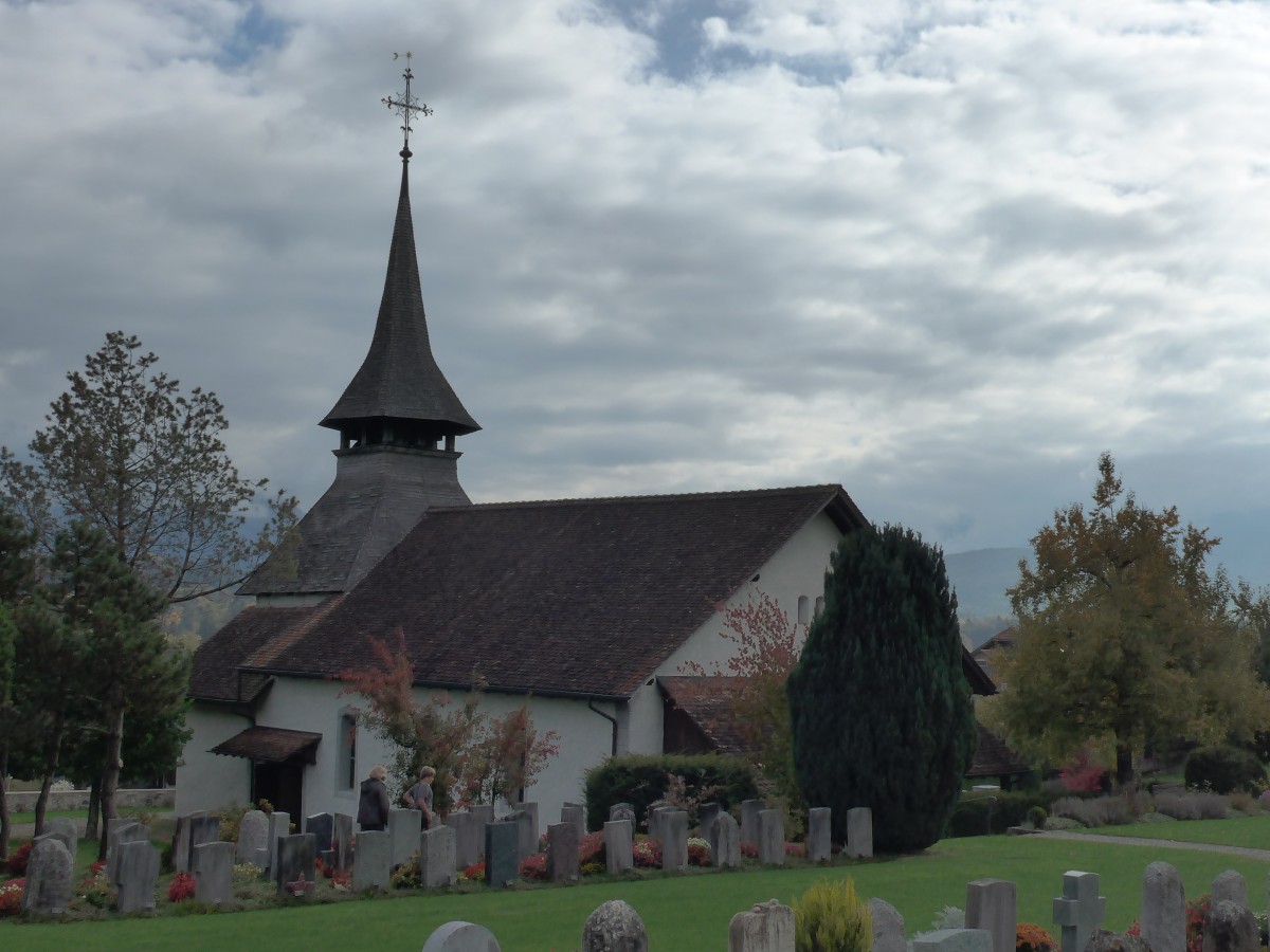 (166'210) - Die Kirche Reutigen am 11. Oktober 2015