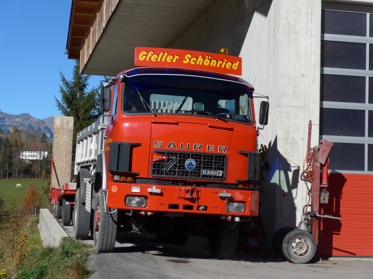 (166'514) - Gfeller, Schnried - Saurer am 1. November 2015 in Blankenburg, Garage
