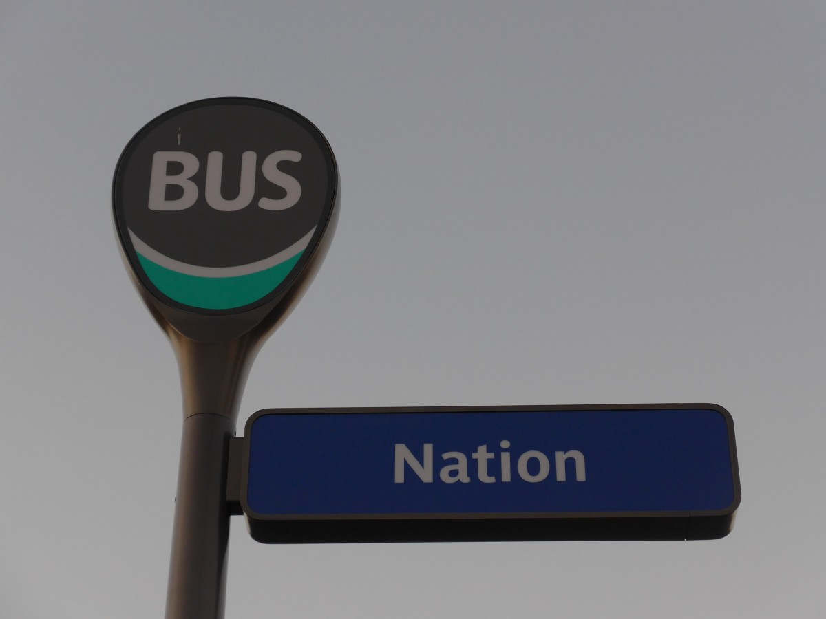 (166'746) - Bus-Haltestelle - Paris, Nation - am 15. November 2015