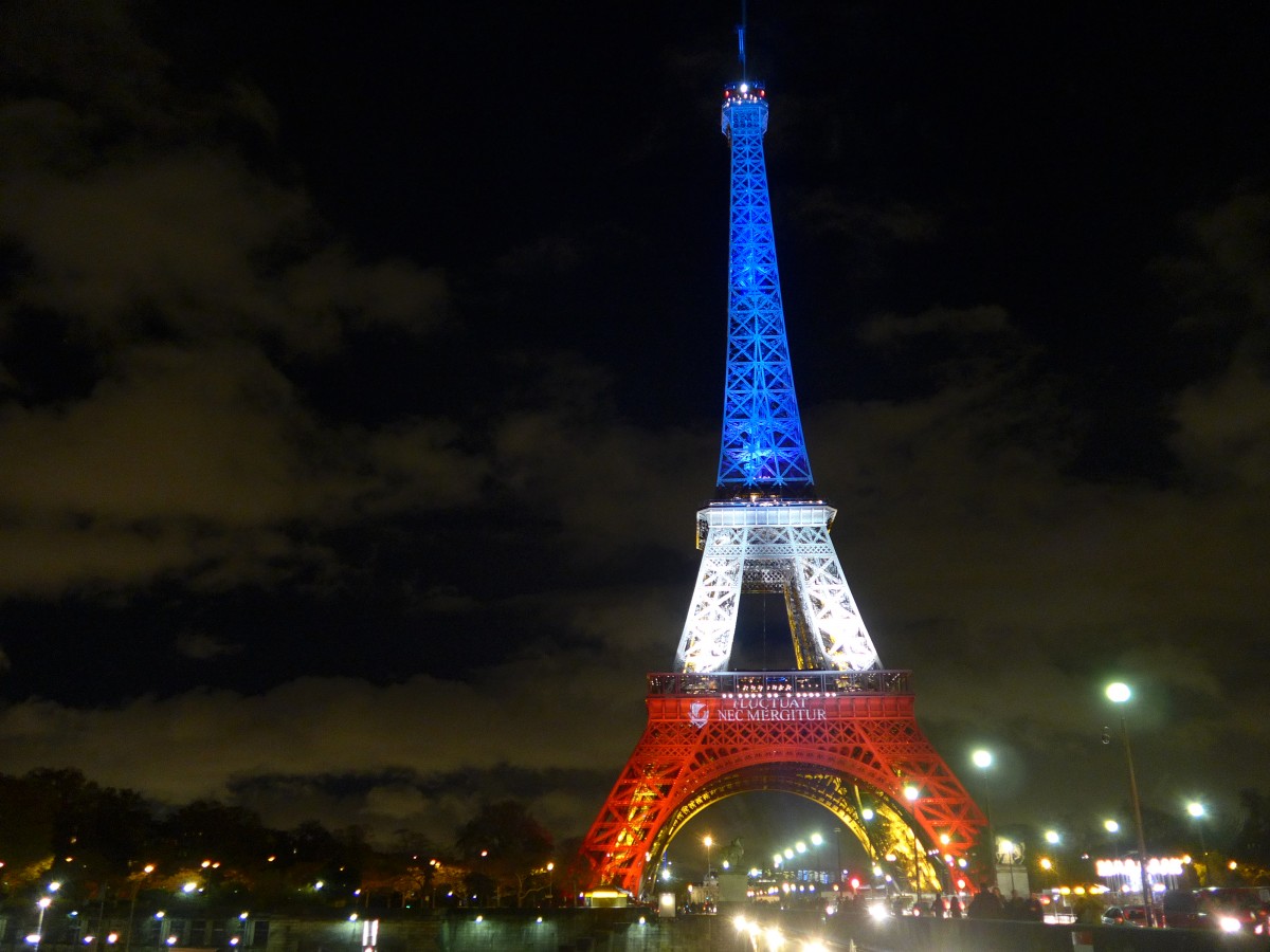 (167'300) - Der Eiffelturm am 17. November 2015 in Paris