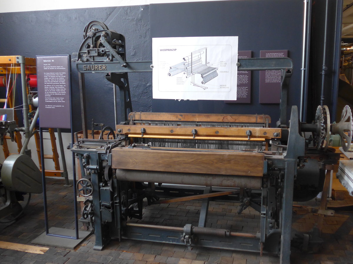 (169'706) - Im Saurer-Museum: Saurer Stickereimaschine am 2. April 2016