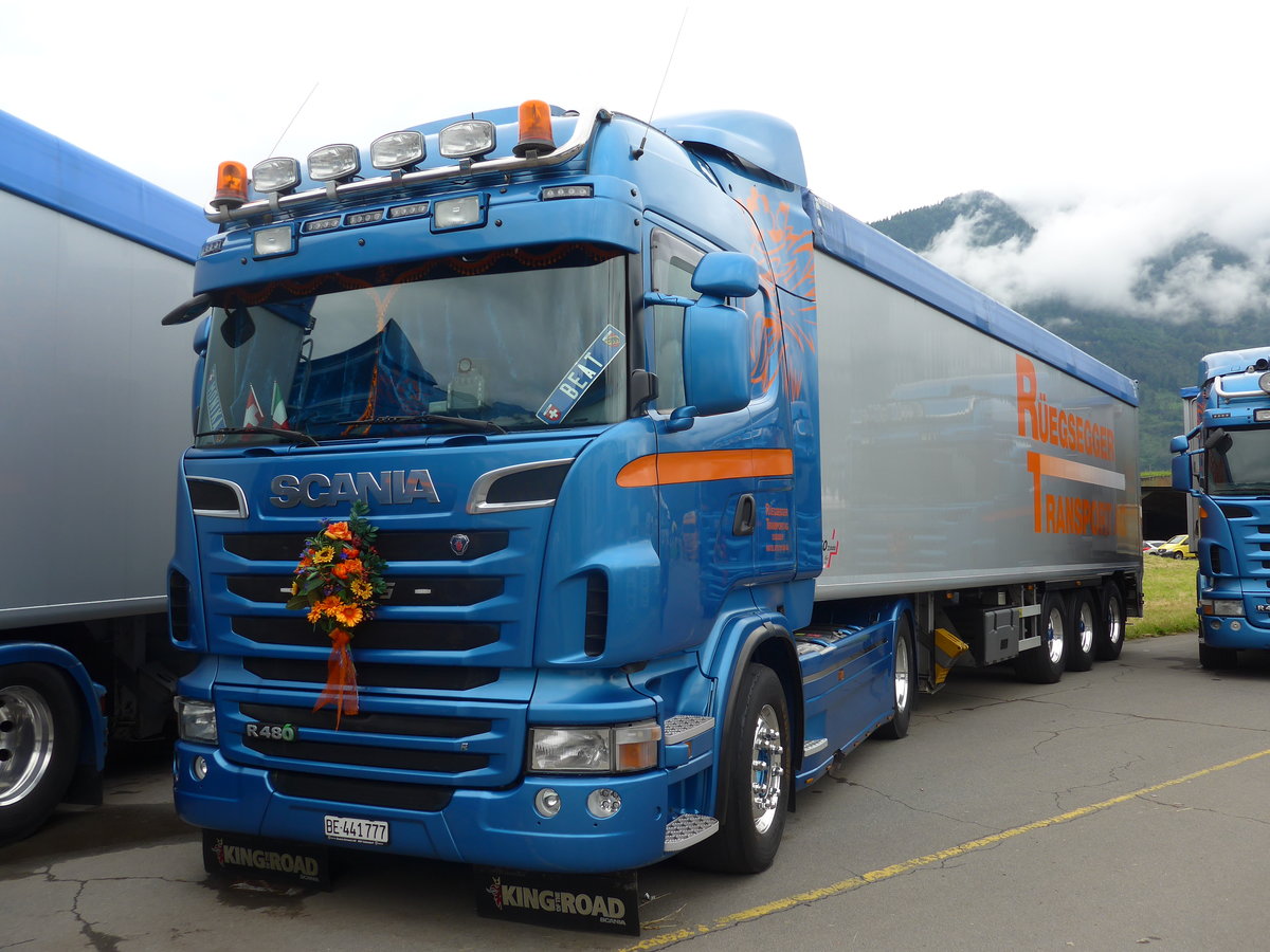 (172'436) - Regsegger, Belp - BE 441'777 - Scania am 26. Juni 2016 in Interlaken, Flugplatz