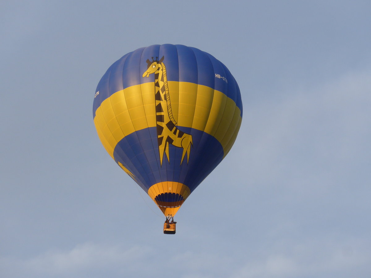 (174'460) - Heissluftballon am 4. September 2016 ber dem Lerchenfeld bei Thun
