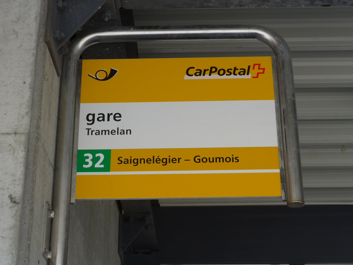 (181'046) - PostAuto-Haltestelle - Tramelan, gare - am 12. Juni 2017
