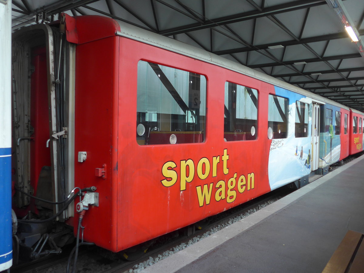 (185'272) - Ehemaliger FO/BVZ-Personenwagen - Nr. B 4244 - am 26. September 2017 im Bahnhof Ribes de Freser