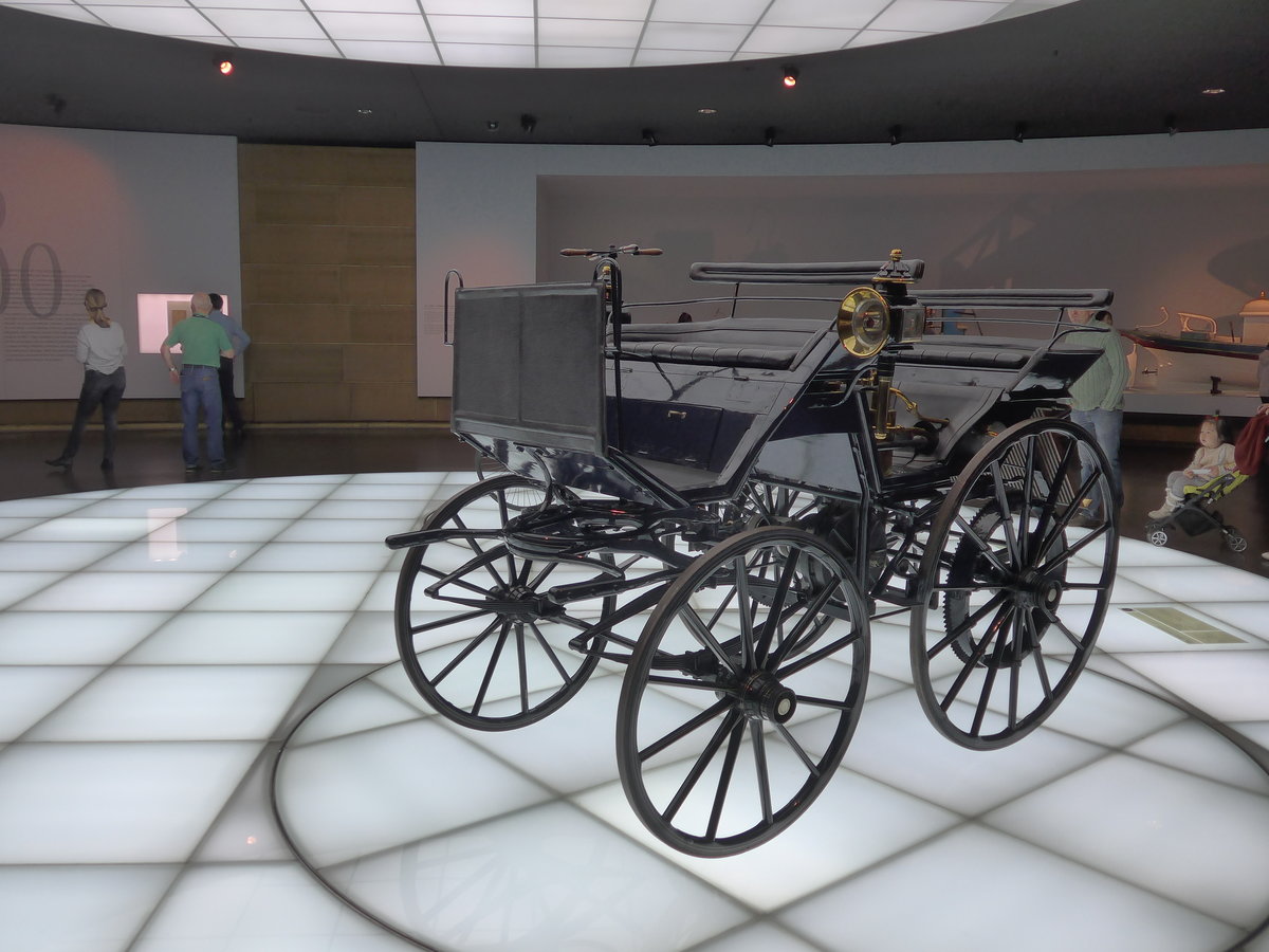 (186'305) - Daimler-Motorkutsche am 12. November 2017 in Stuttgart, Mercedes-Benz Museum