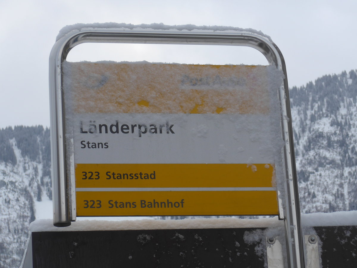(186'814) - PostAuto-Haltestelle - Stans, Lnderpark - am 9. Dezember 2017