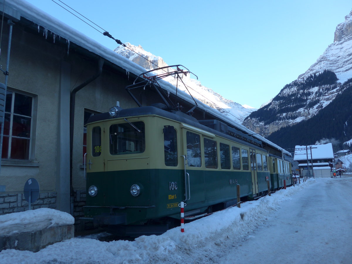 (187'314) - WAB-Triebwagen - Nr. 106 - am 24. Dezember 2017 beim Bahnhof Grindelwald Grund