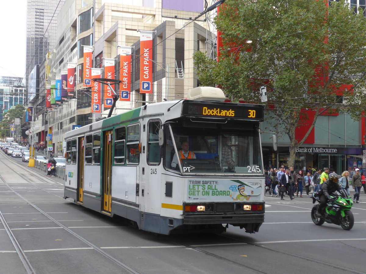 (190'186) - PTV-Tram - Nr. 245 - am 17. April 2018 in Melbourne