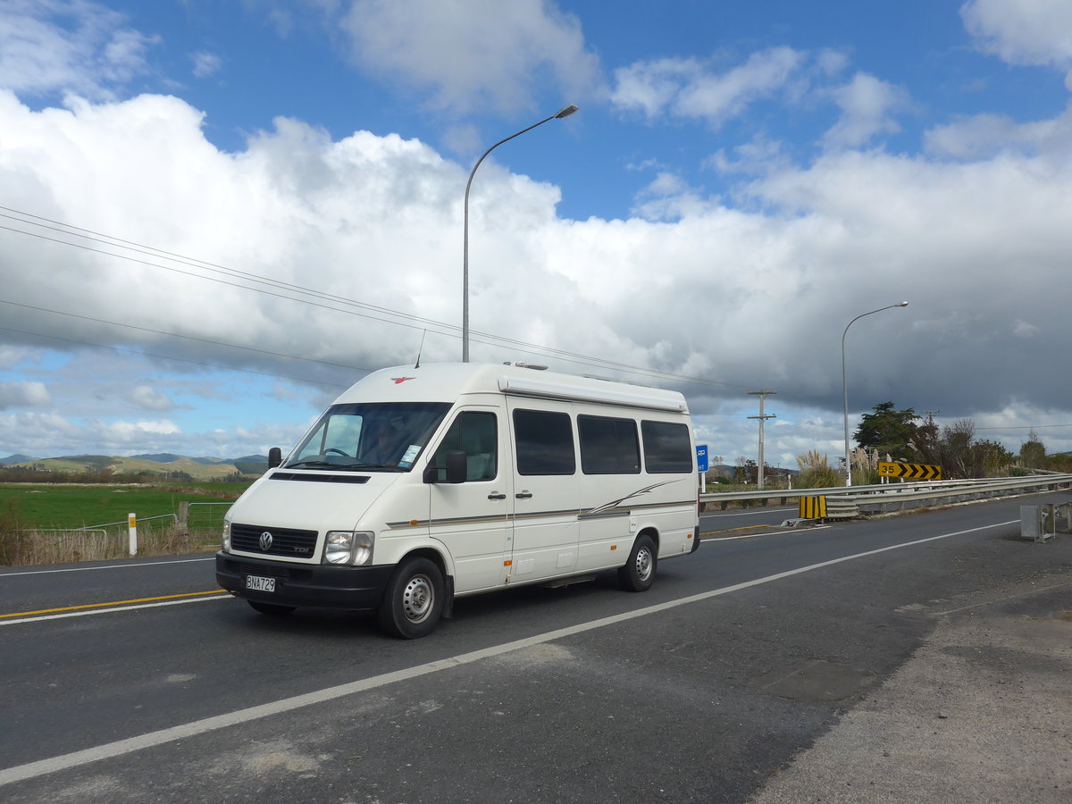 (190'511) - VW-Bus - BNA729 - am 20. April 2018 in Whangamata