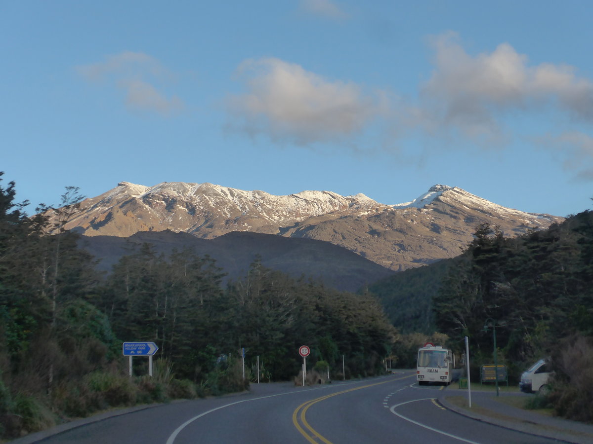 (191'314) - Der Mount Ruapehu am 24. April 2018 von Whakapapa aus