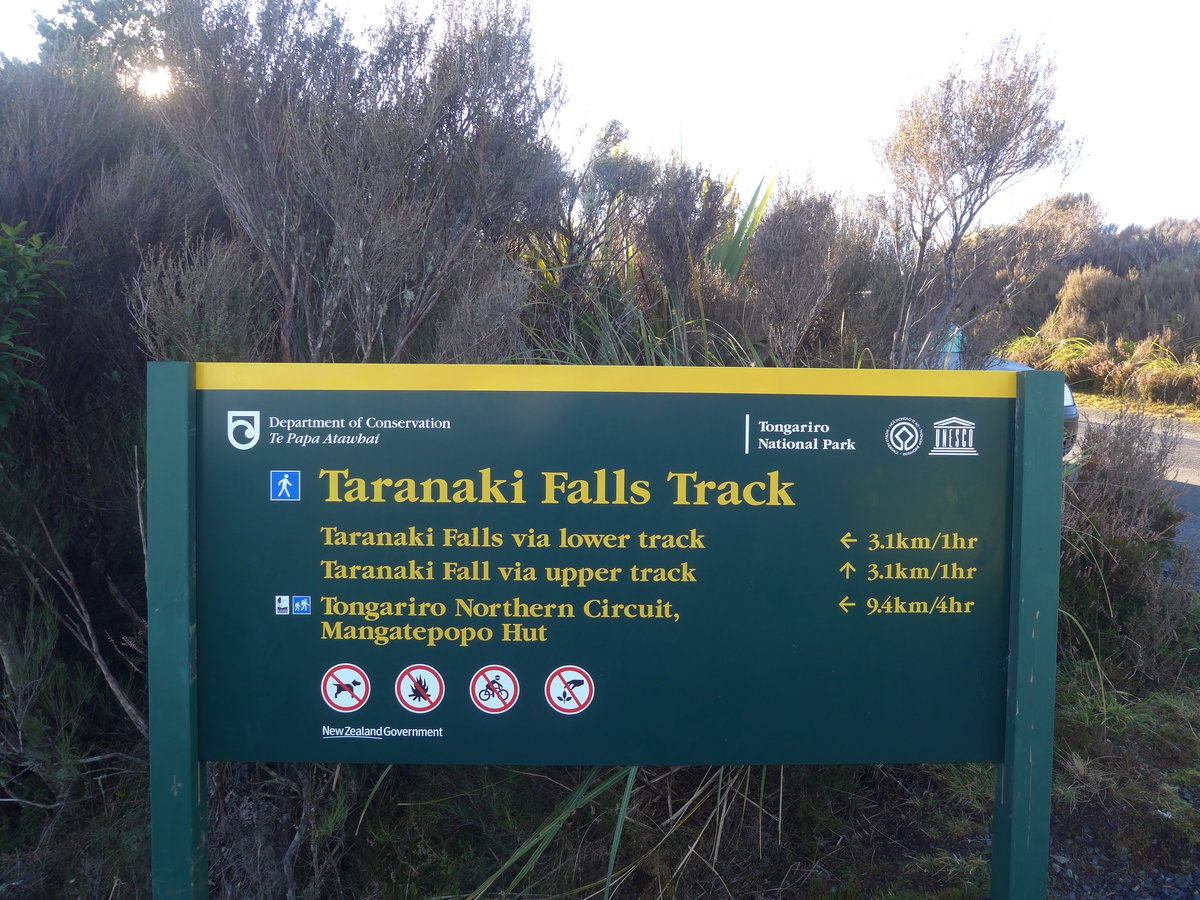 (191'317) - Tafel zum Taranaki Falls Track am 25. april 2018 bei Whakapapa