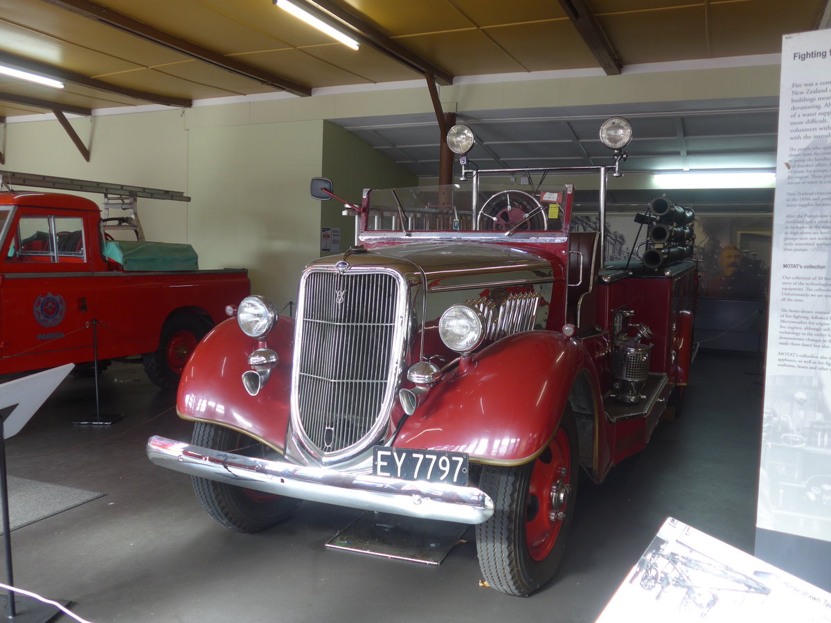 (191'942) - Ford - EY7797 - am 30. April 2018 in Auckland, Motat