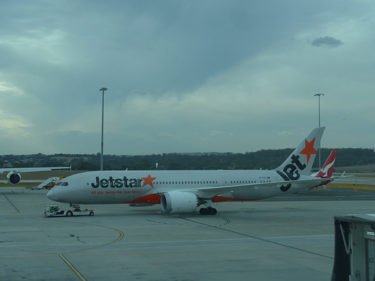 (192'290) - Jetstar - VH-VKB - am 2. Mai 2018 im Airport Melbourne