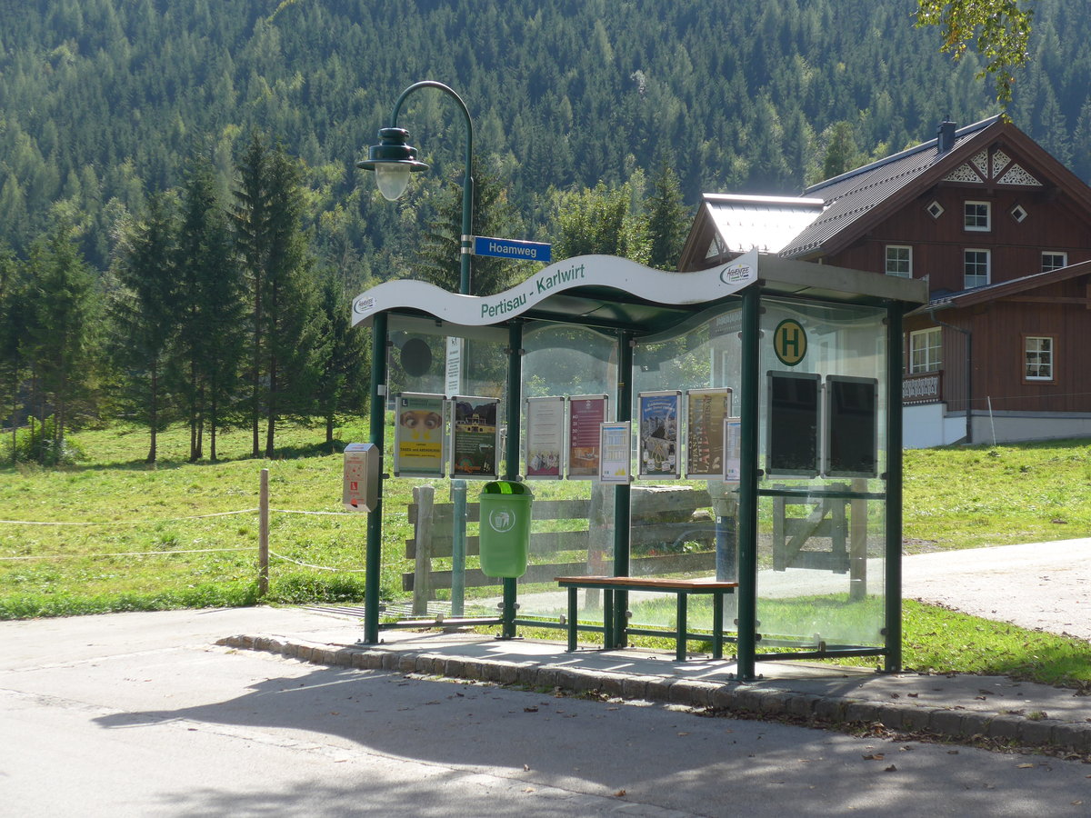 (196'798) - Bus-Haltestelle Karlwirt am 11. September 2018 in Pertisau