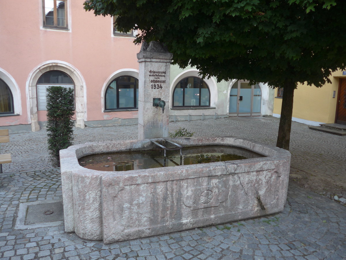 (196'863) - Brunnen von 1875 am 11. September 2018 in Rattenberg