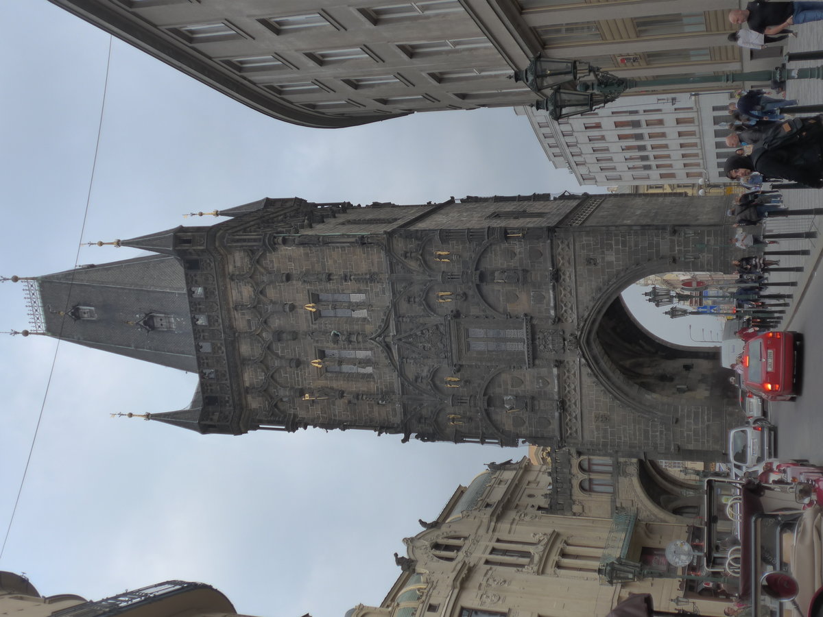 (198'734) - Der Pulverturm am 19. Oktober 2018 in Praha