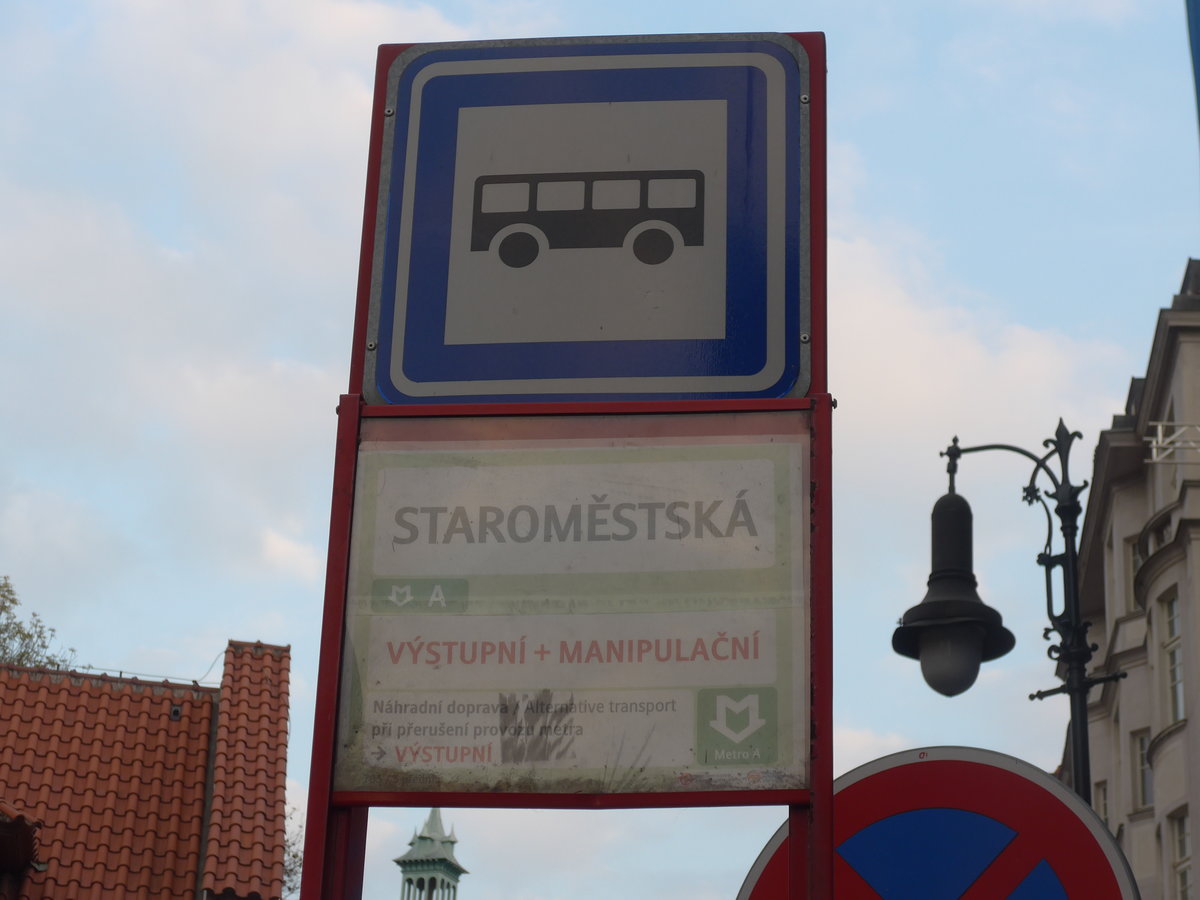 (198'757) - Bus-Haltestelle - Praha, Staromestsk - am 19. Oktober 2018