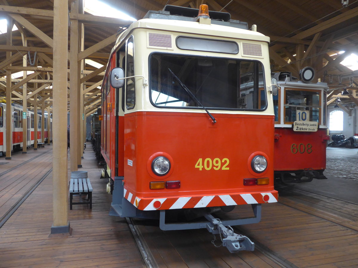 (198'842) - DPP-Spezialmotorwagen - Nr. 4092 - am 20. Oktober 2018 in Praha, PNV-Museum