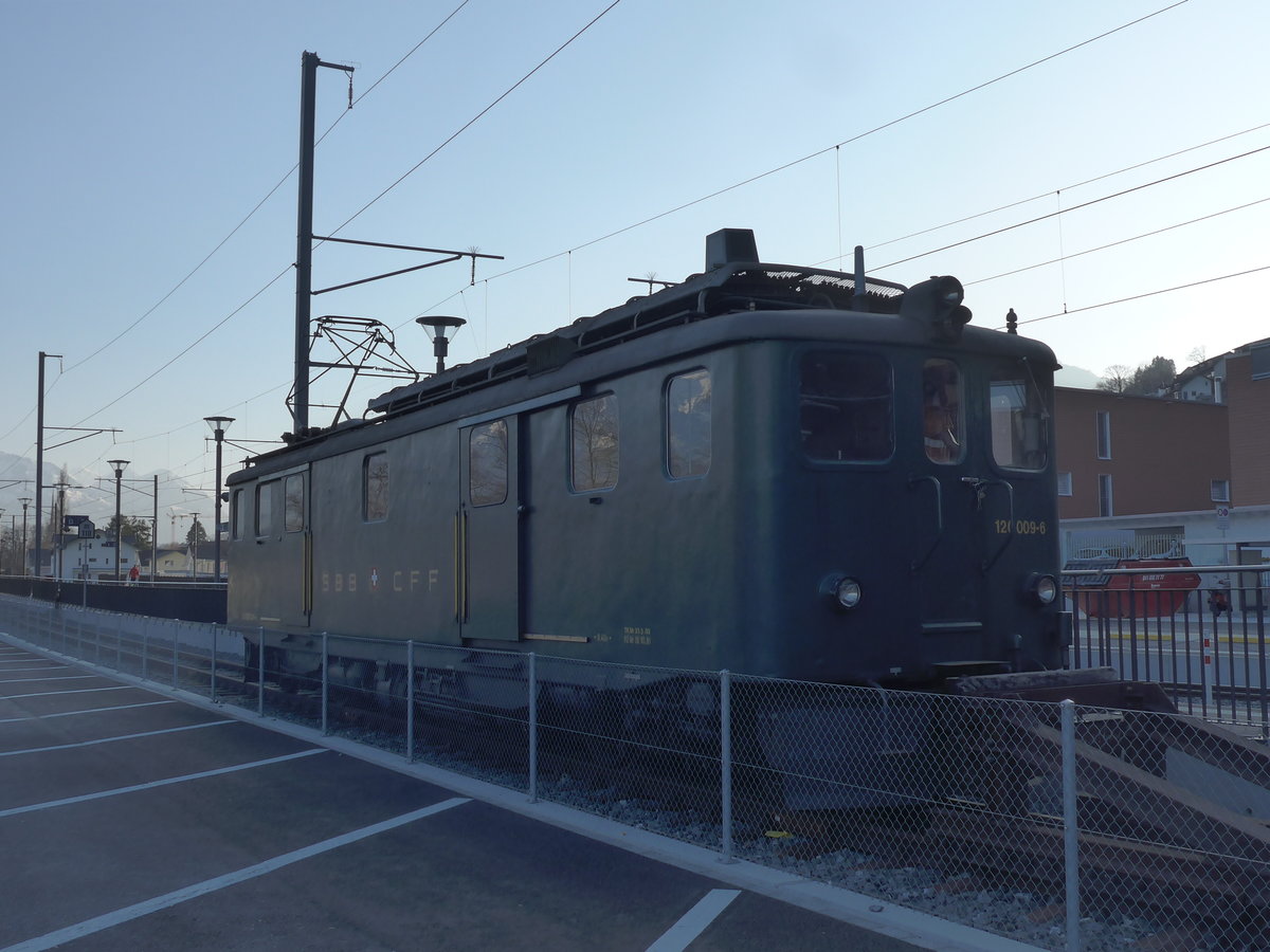 (203'410) - SBB-Lokomotive - Nr. 120'009-6 - am 30. Mrz 2019 im Bahnhof Alpnachstad