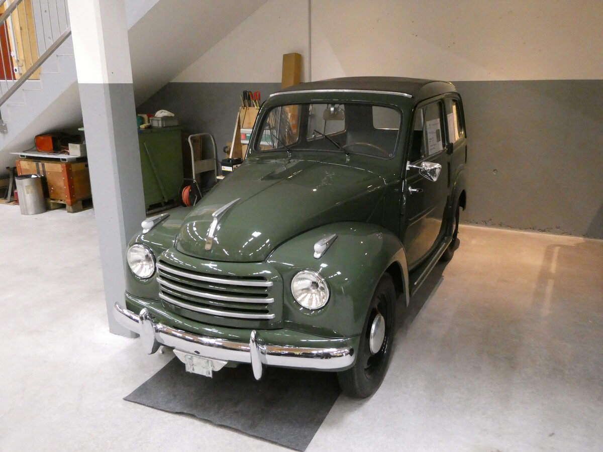(251'253) - Fiat am 10. Juni 2023 in Nfels, FBW-Museum