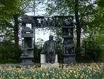 denkmaeler-2/845913/261306---hans-glas-denkmal-am (261'306) - Hans Glas Denkmal am 14. April 2024 in Dingolfing
